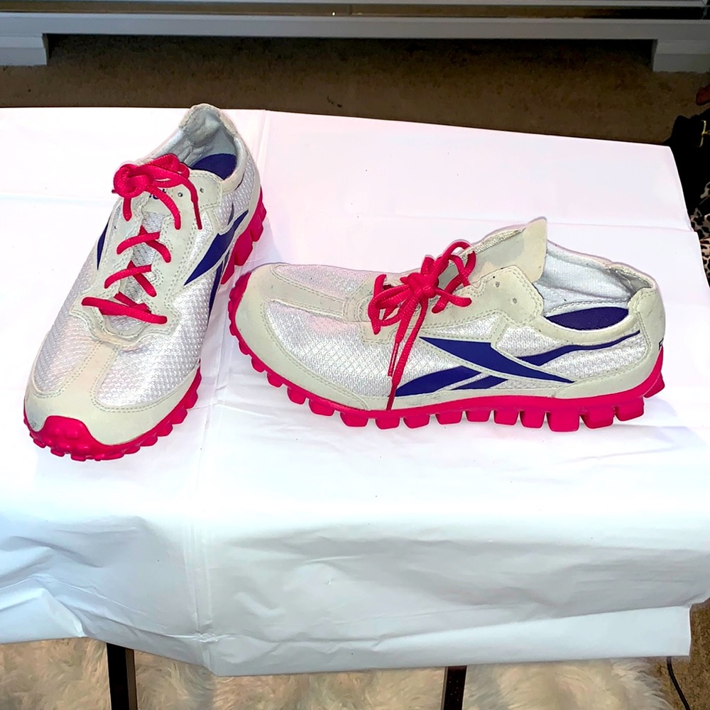 Cute Reebok Sneakers!!!